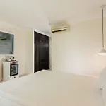 Gazi Park 4*