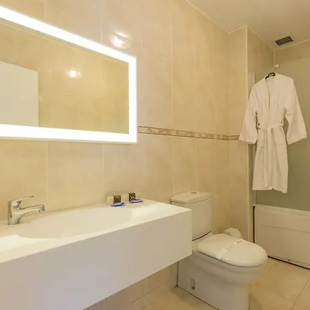 Otel Gazi Park 4*